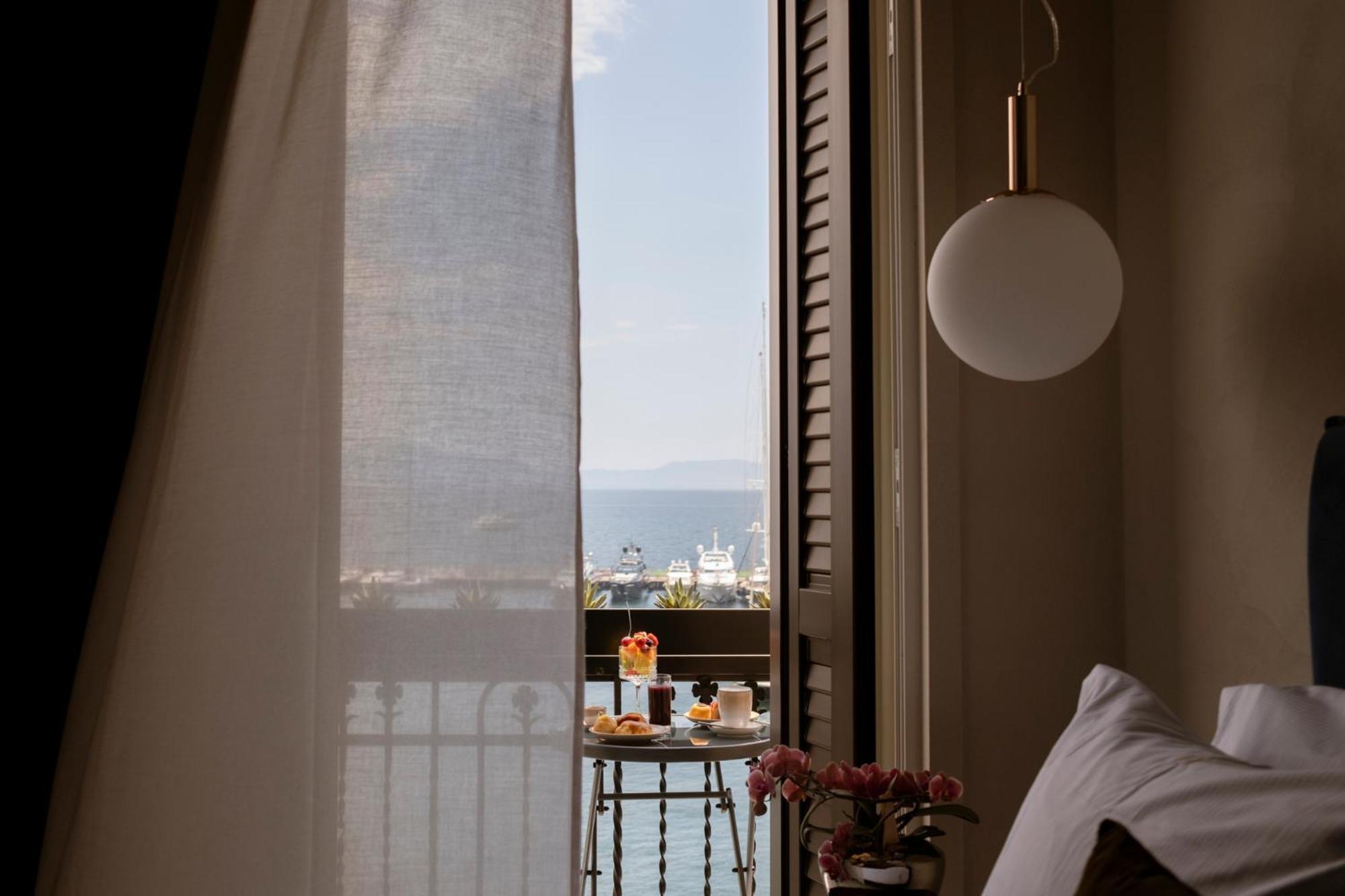 Demetra Luxury Suites Napoli Ngoại thất bức ảnh