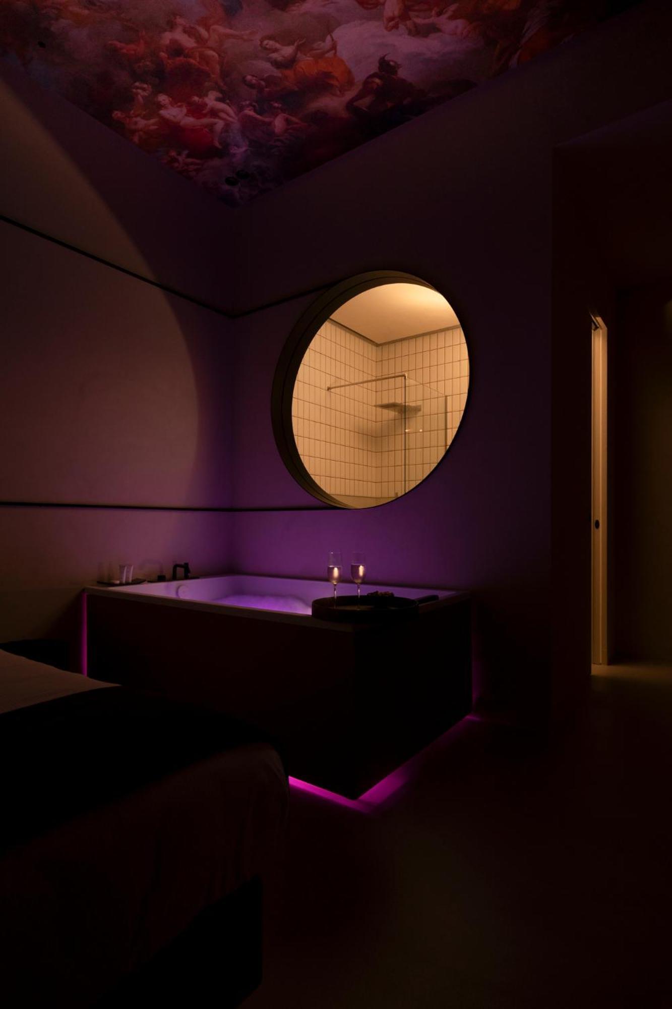 Demetra Luxury Suites Napoli Ngoại thất bức ảnh